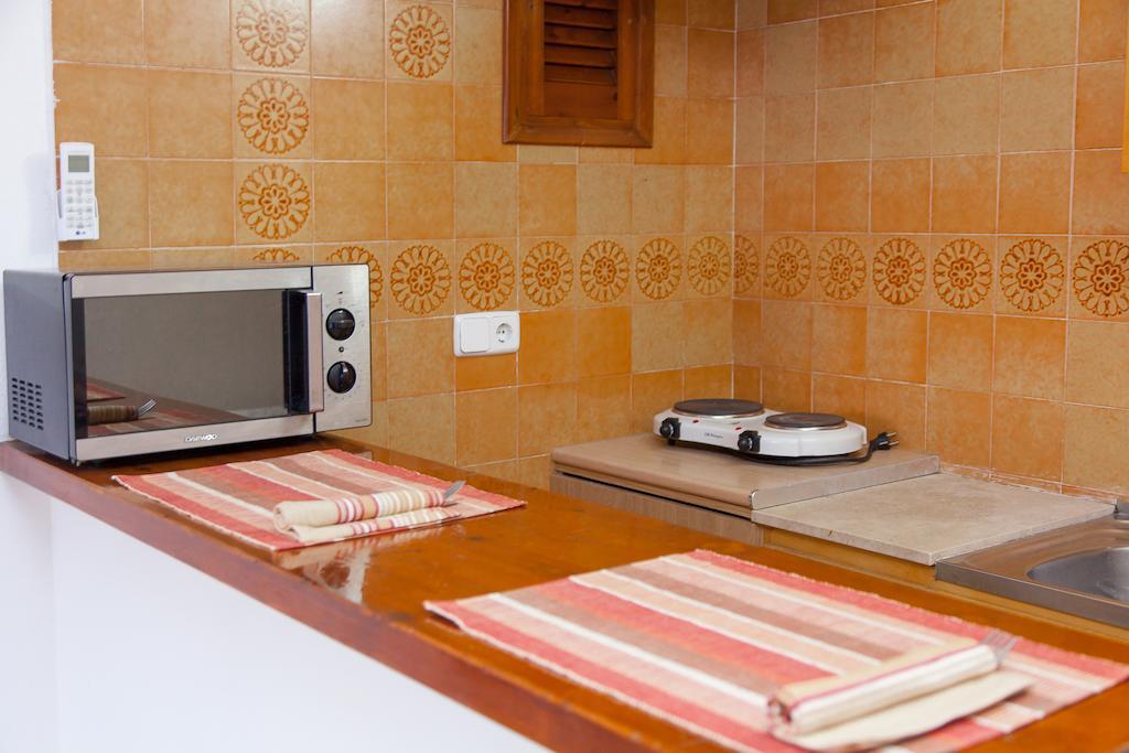 Apartamentos Puet Sant Antoni de Portmany Quarto foto