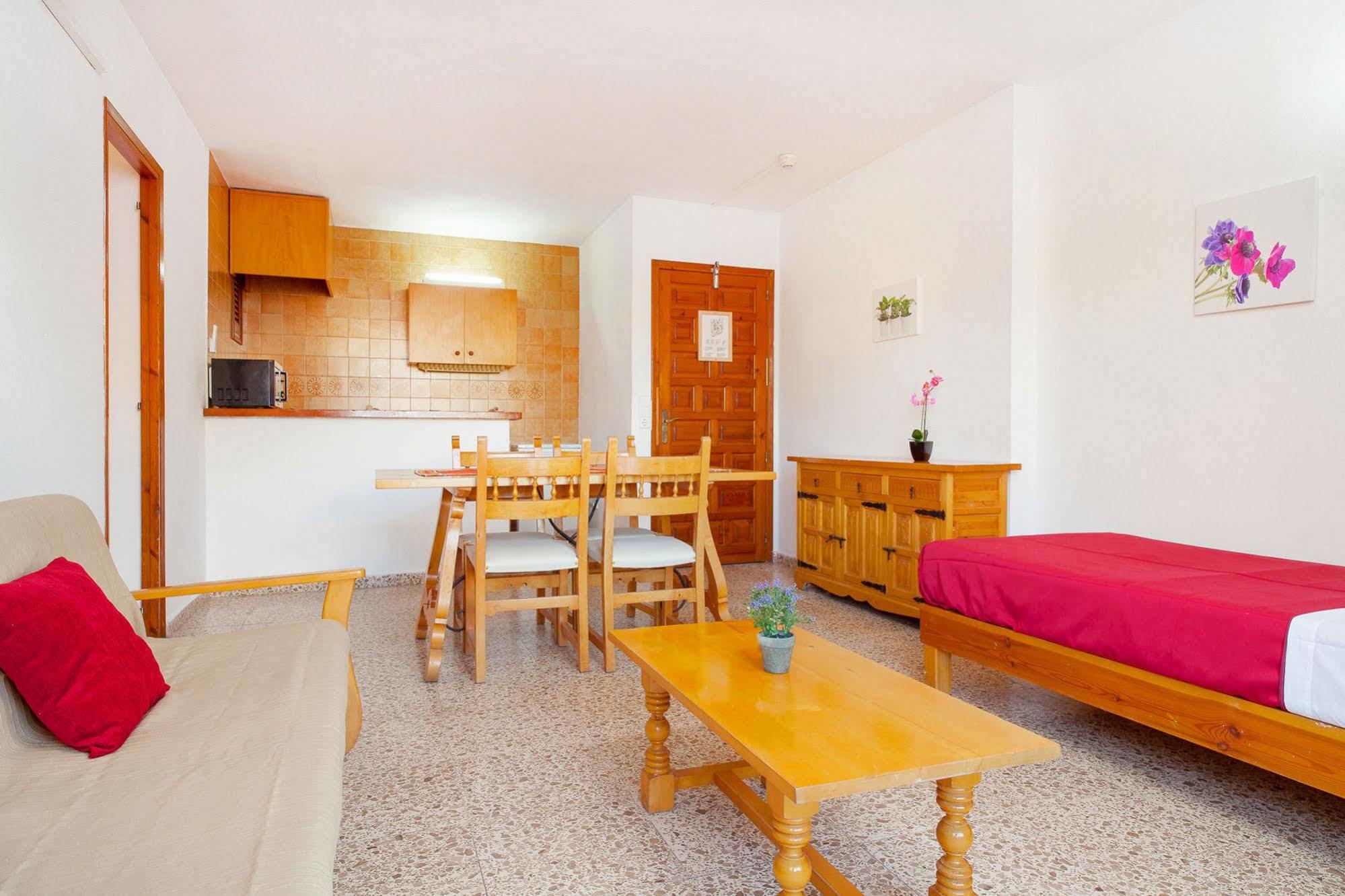 Apartamentos Puet Sant Antoni de Portmany Exterior foto